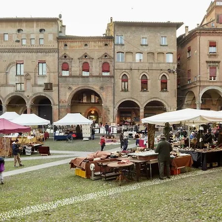 Piazza Santo Stefano * Bologna